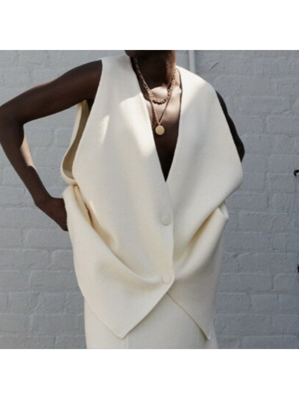 NWT Zara Cream Snap Front Vest, Size XS-S - Picture 3 of 16